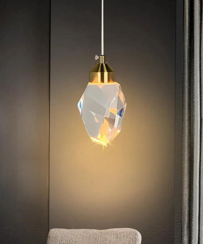 Lampe suspendue Led coupe diamant.