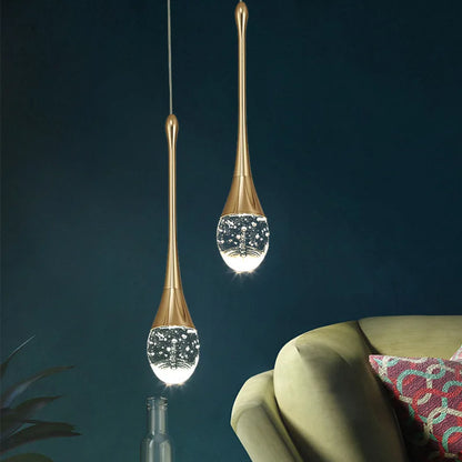 Lampe suspendue moderne en forme de goutte.